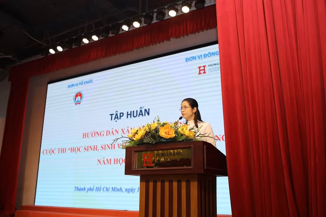Bà Cao Thị Thiên Phúc phát biểu tại Hội nghị.