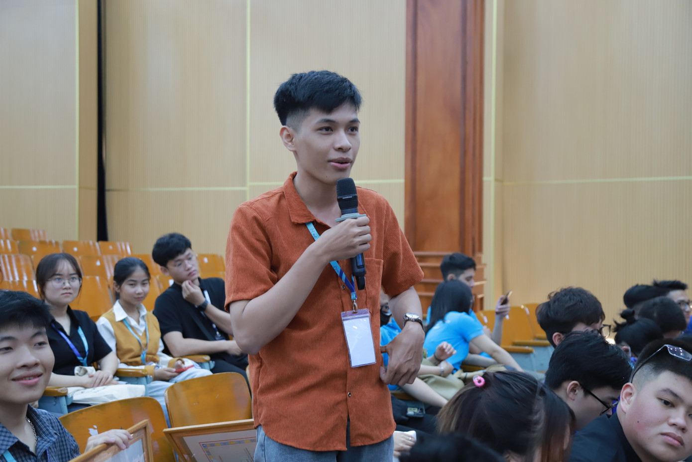 Trần Hoài An (trường ĐH Y khoa Phạm Ngọc Thạch) cho biết, An đã học được rất nhiều điều bổ ích sau cuộc thi.