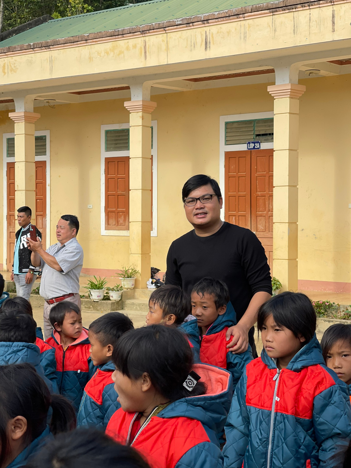 Anh Bùi Văn Bi (ngụ TP. HCM) hết mình với lĩnh vực công tác xã hội đã được 15 năm.