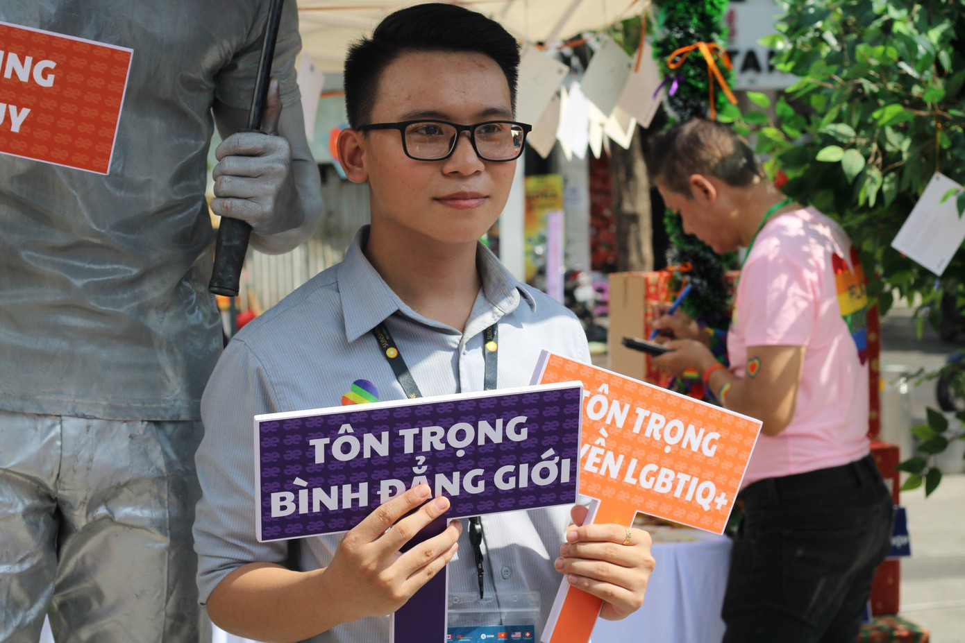 Thái Vinh thuyết trình với vai trò Phó Chủ nhiệm CLB Bình đẳng giới AGU.(Ảnh: NVCC) Thái Vinh thuyết trình với vai trò Phó Chủ nhiệm CLB Bình đẳng giới AGU.(Ảnh: NVCC)