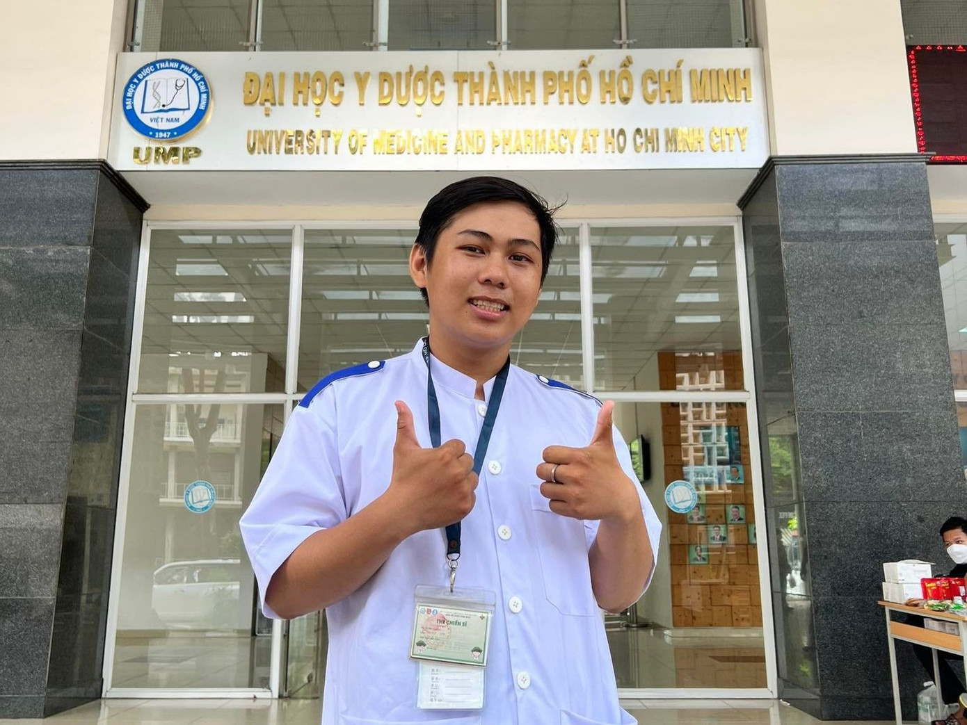 Khánh Tường luôn nỗ lực vươn lên trong học tập. Khánh Tường luôn nỗ lực vươn lên trong học tập.