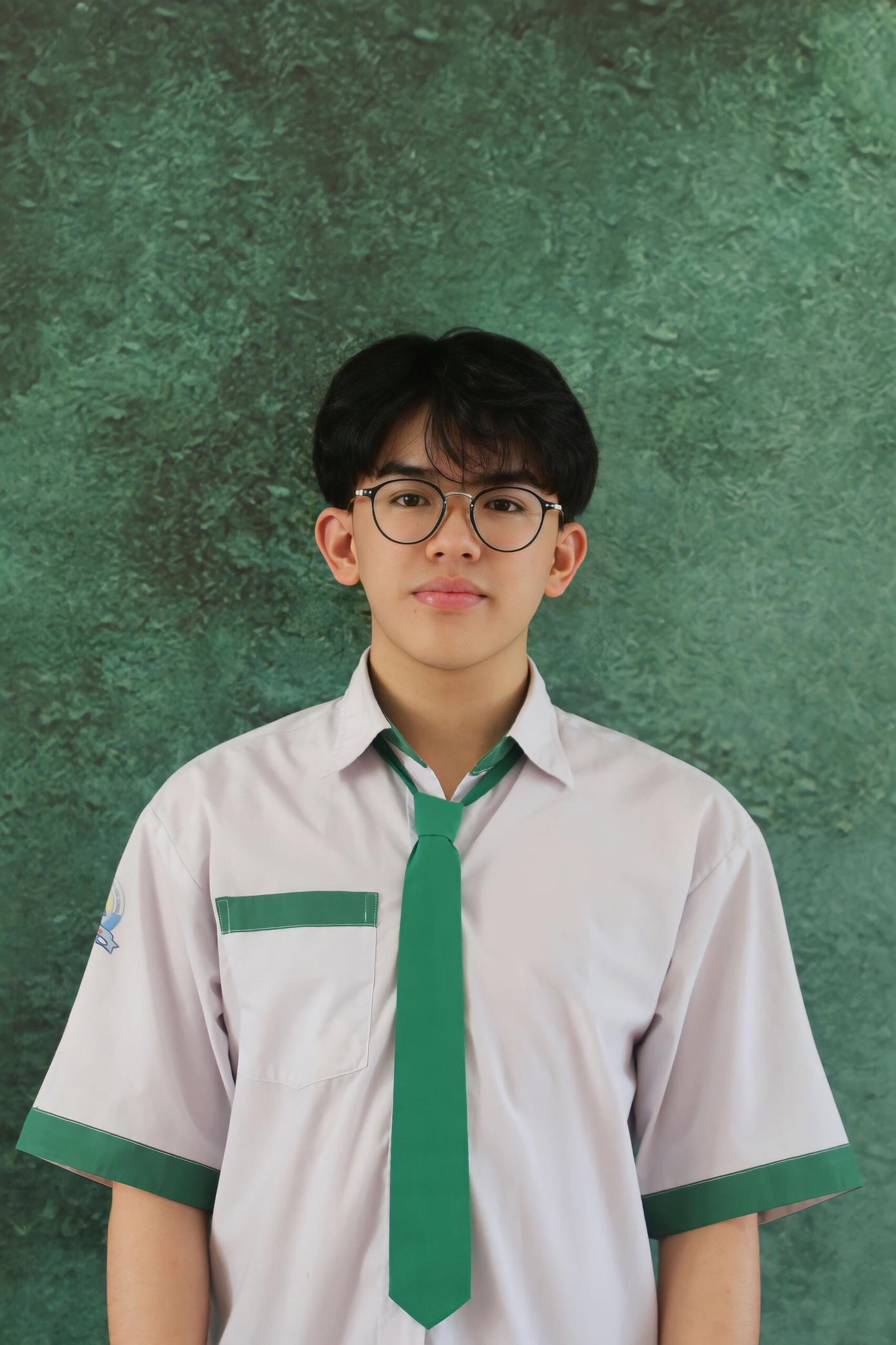 Tống Nguyên Hoàng luôn phấn đấu để đậu vào ngôi trường mong muốn. Tống Nguyên Hoàng luôn phấn đấu để đậu vào ngôi trường mong muốn.