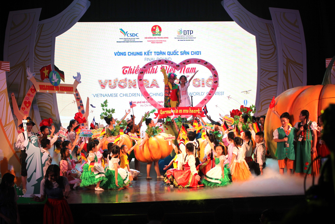 Các tiết mục trình diễn ở vòng chung kết xếp hạng sáng 1/6.