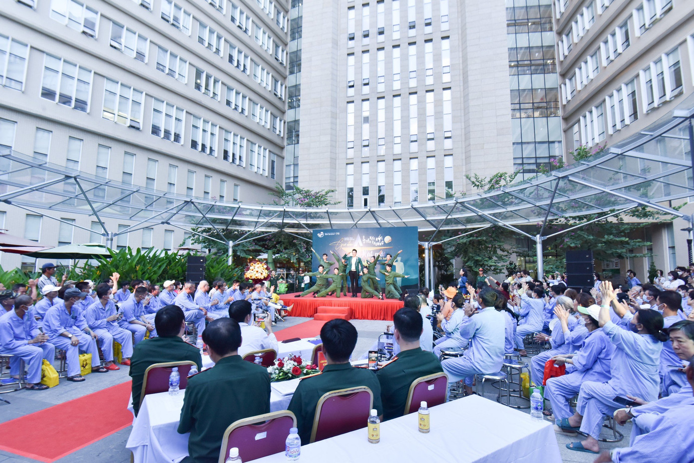 Người bệnh tham gia hưởng ứng nhiệt tình tại Chương trình.