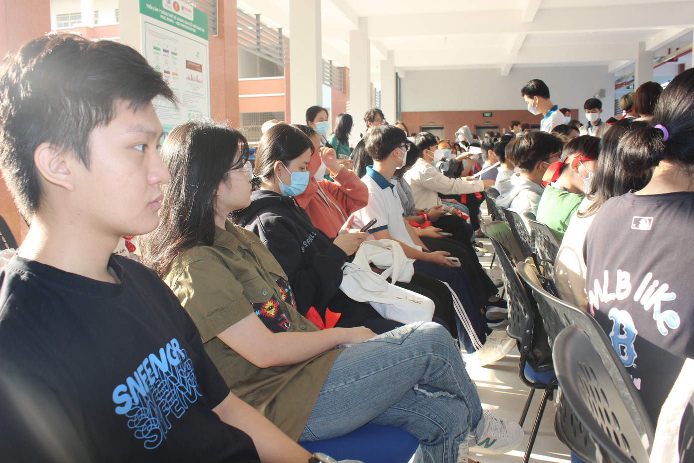 Không khí sôi nổi trong Ngày hội.