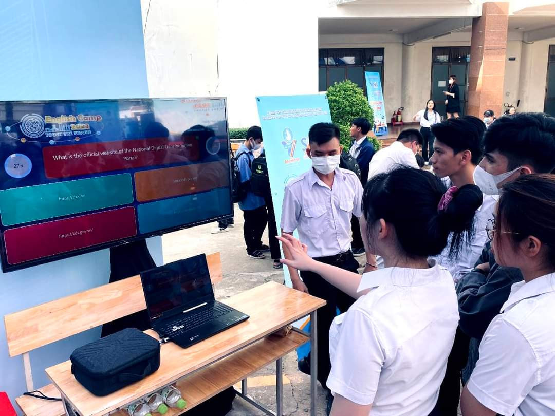 Những trải nghiệm công nghệ tại Ngày hội. (Ảnh: TLTĐ)