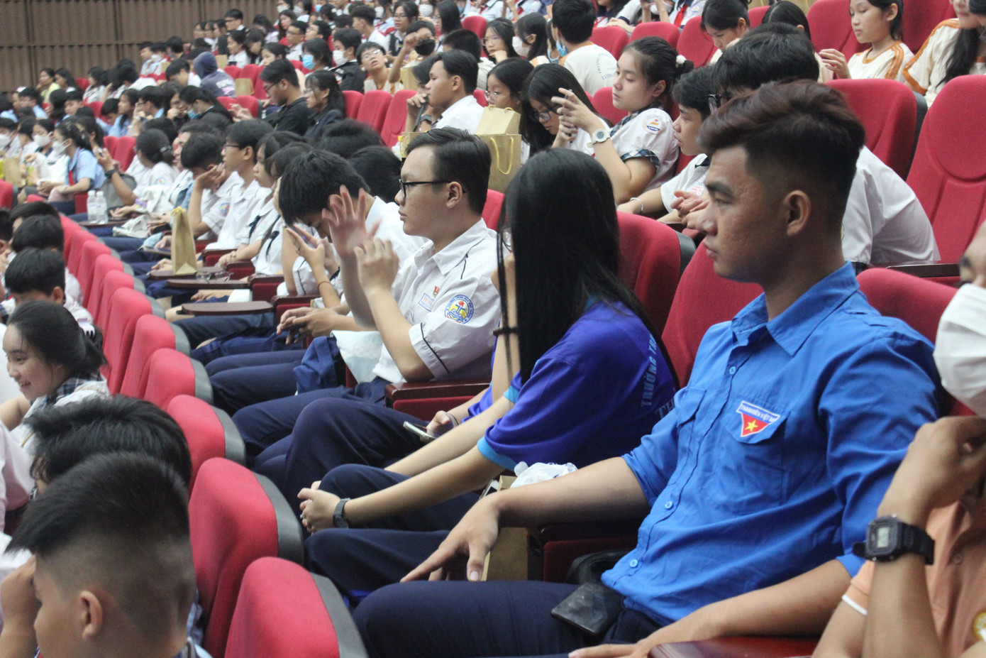 Rất đông các bạn trẻ TP. HCM tham gia tại buổi tọa đàm.