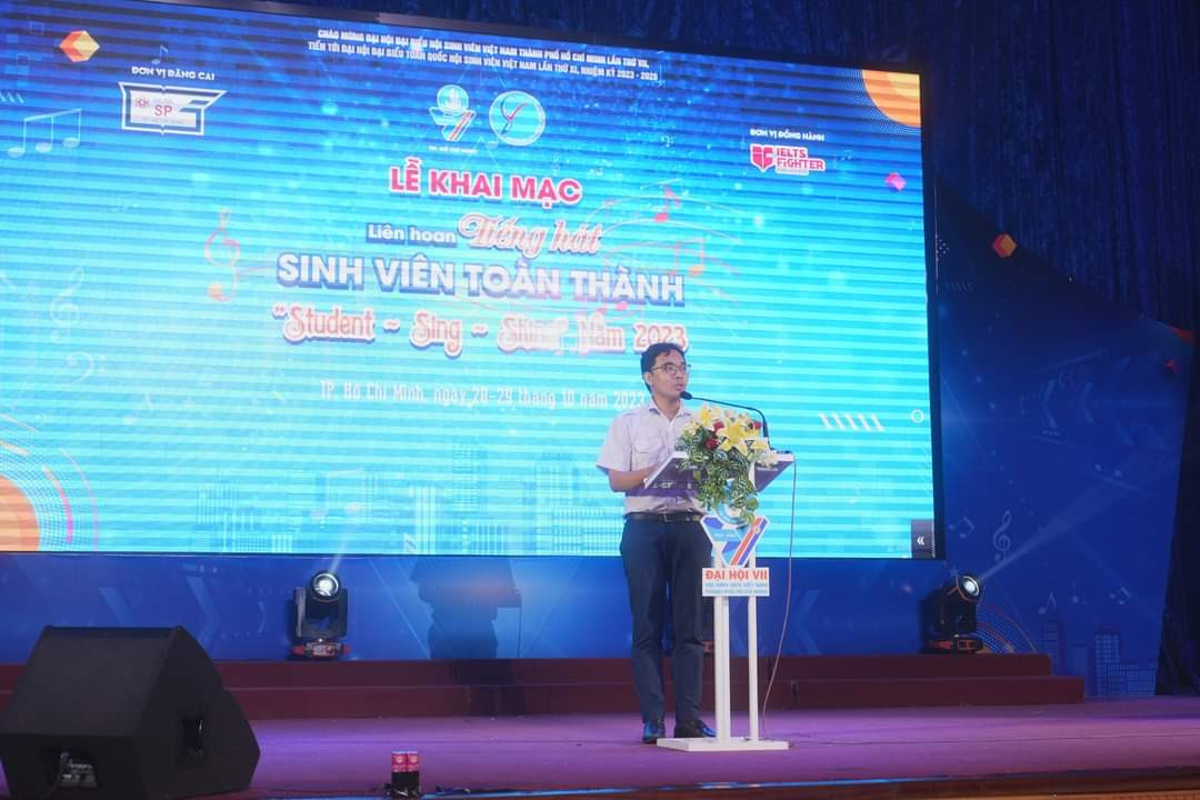 Anh Nguyễn Tất Toàn phát biểu tại Lễ khai mạc Liên hoan. Anh Nguyễn Tất Toàn phát biểu tại Lễ khai mạc Liên hoan.