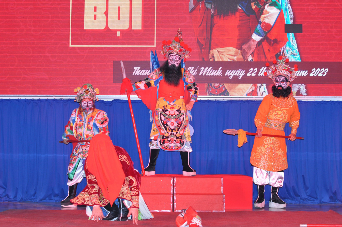 Trích đoạn Tuồng Tạ Ôn Đình chém Khương Linh Tá.