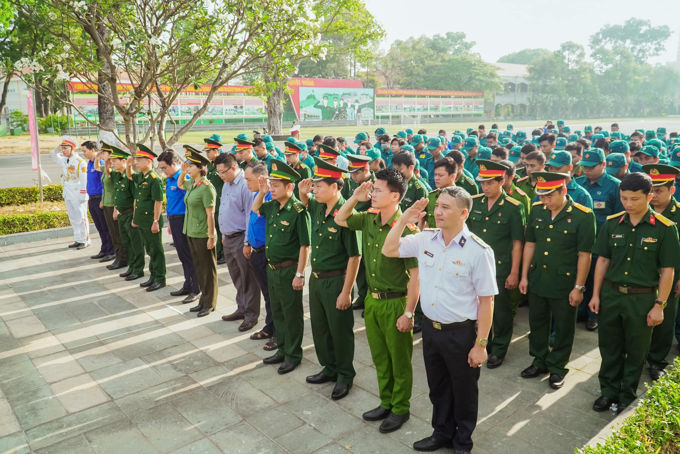Ngày Đoàn viên khu vực Lực lượng vũ trang TPHCM thu hút 450 đoàn viên, thanh niên tham gia. (Ảnh: TLTĐ) Ngày Đoàn viên khu vực Lực lượng vũ trang TPHCM thu hút 450 đoàn viên, thanh niên tham gia. (Ảnh: TLTĐ)