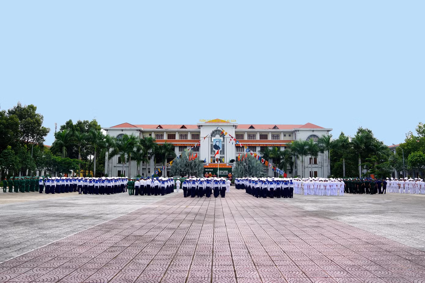 Quang cảnh tại Lễ khai giảng.