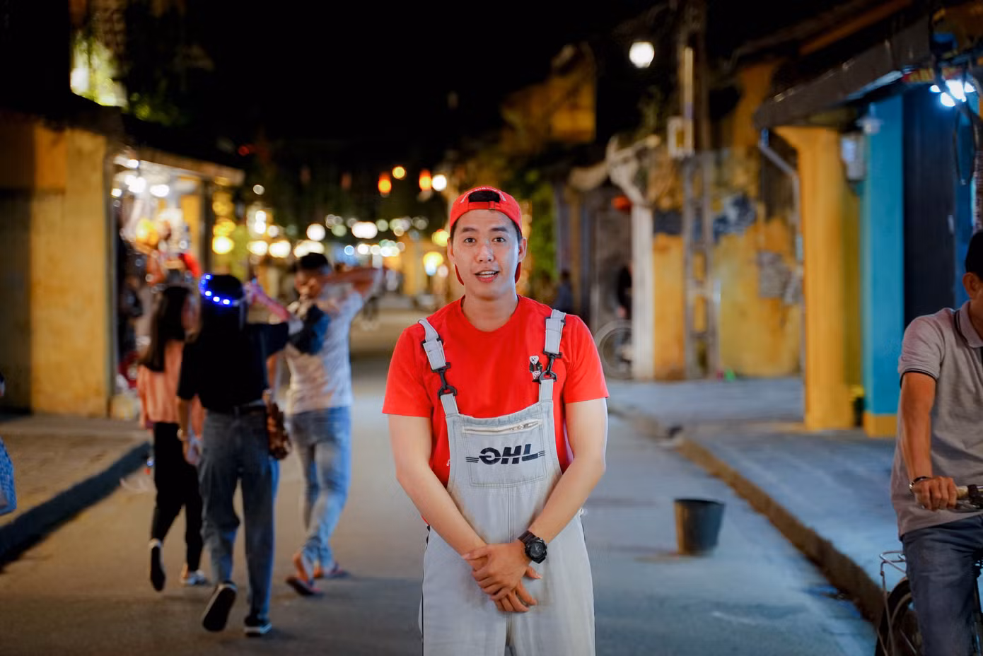 Đối với anh, du lịch tâm linh là cái nuôi dưỡng tâm hồn người Việt. Đối với anh, du lịch tâm linh là cái nuôi dưỡng tâm hồn người Việt.