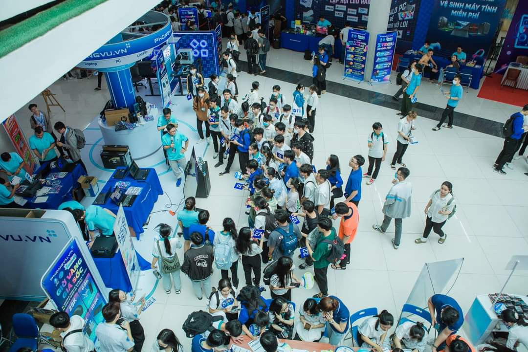 Dịp này, Ban Thư ký Hội Sinh viên TP. HCM tổ chức Ngày hội Sinh viên TP. HCM năm 2023 và khai mạc Triển lãm, với chủ đề “Dệt nên những ước mơ cho đời”. (Ảnh: TLTĐ) Dịp này, Ban Thư ký Hội Sinh viên TP. HCM tổ chức Ngày hội Sinh viên TP. HCM năm 2023 và khai mạc Triển lãm, với chủ đề “Dệt nên những ước mơ cho đời”. (Ảnh: TLTĐ)