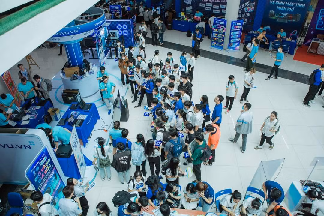 Dịp này, Ban Thư ký Hội Sinh viên TP. HCM tổ chức Ngày hội Sinh viên TP. HCM năm 2023 và khai mạc Triển lãm, với chủ đề “Dệt nên những ước mơ cho đời”. (Ảnh: TLTĐ) Dịp này, Ban Thư ký Hội Sinh viên TP. HCM tổ chức Ngày hội Sinh viên TP. HCM năm 2023 và khai mạc Triển lãm, với chủ đề “Dệt nên những ước mơ cho đời”. (Ảnh: TLTĐ)