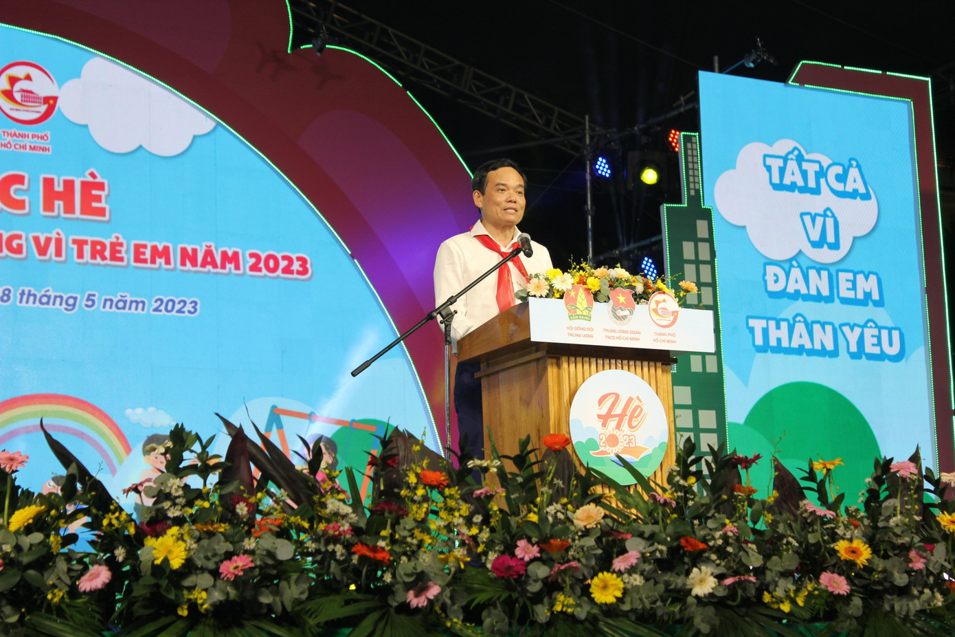 Phát biểu tại chương trình, Phó Thủ tướng Chính phủ Trần Lưu Quang khẳng định, đây là hoạt động có ý nghĩa quan trọng, thu hút được sự tích cực tham gia của các cấp, các ngành cùng gia đình và cả xã hội quan tâm, chăm lo, tạo điều kiện tốt nhất cho trẻ em - những chủ nhân tương lai của đất nước.