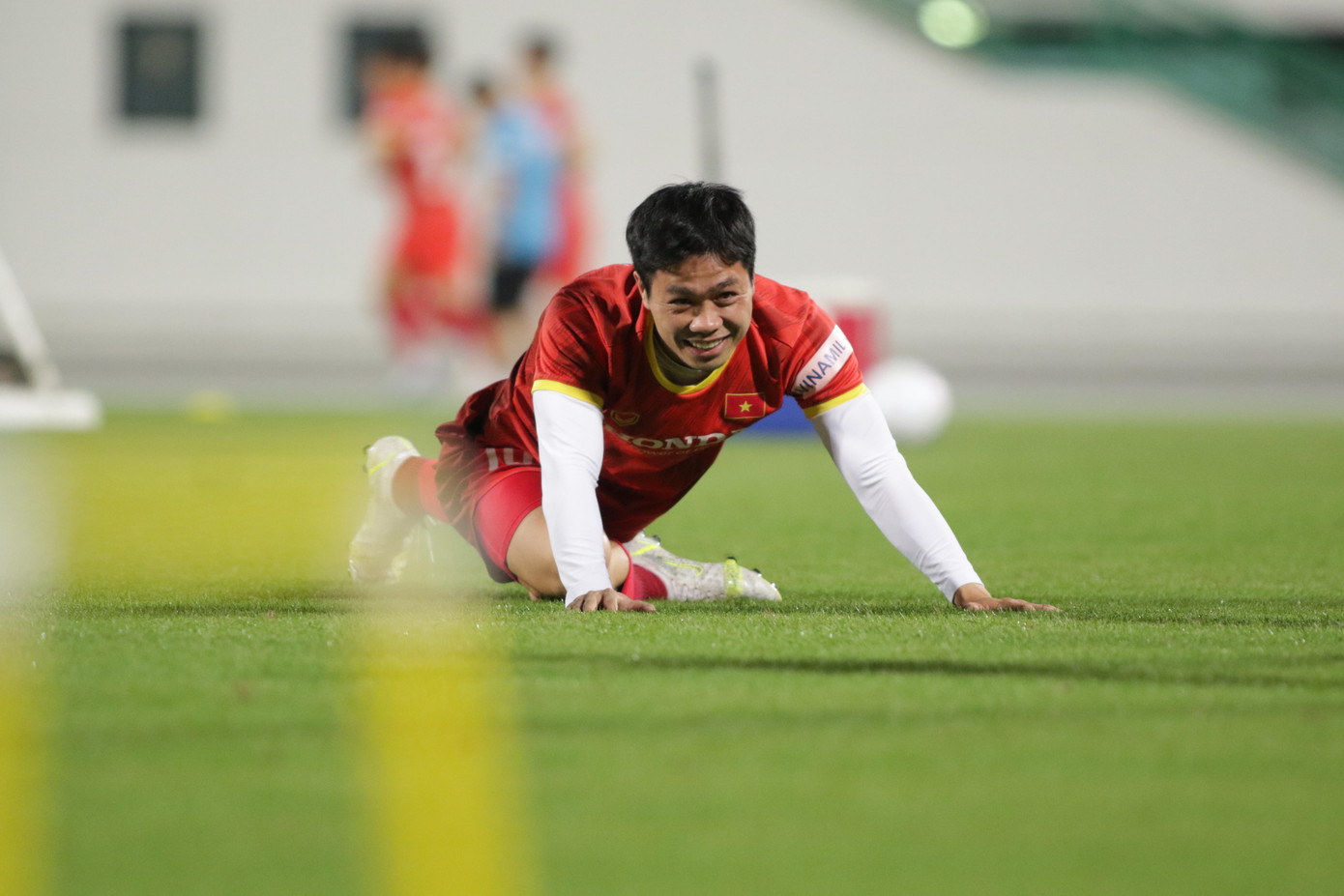 Phút tươi tắn của Nguyễn Công Phượng. Tiền đạo HAGL đang có phong độ tốt, hứa hẹn sẽ được ông Park sử dụng nhiều hơn.