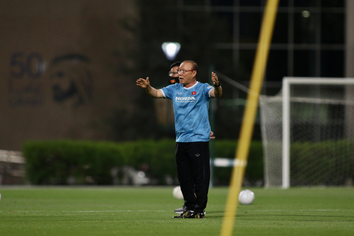 Nhà cầm quân Hàn Quốc luôn chuyên nghiệp trong công việc và cả sinh hoạt