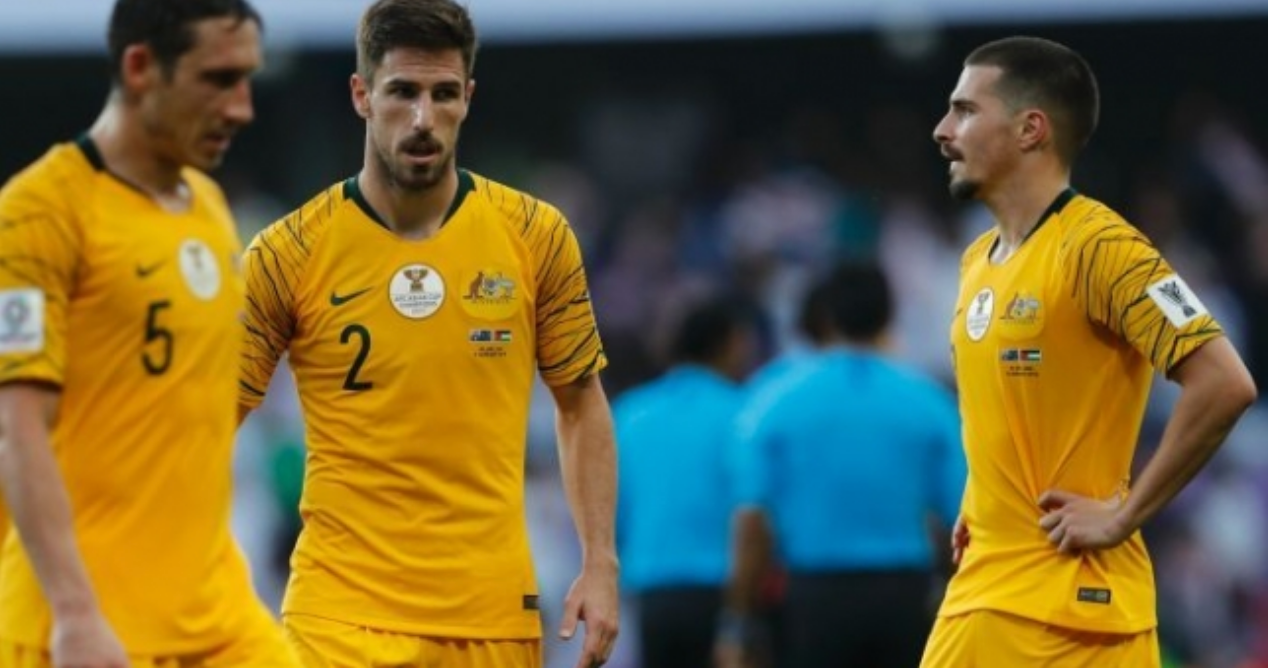 Đối diện hàng tấn công tầm cỡ châu lục của Úc là kinh nghiệm quý với các hậu vệ đội tuyển Việt Nam.