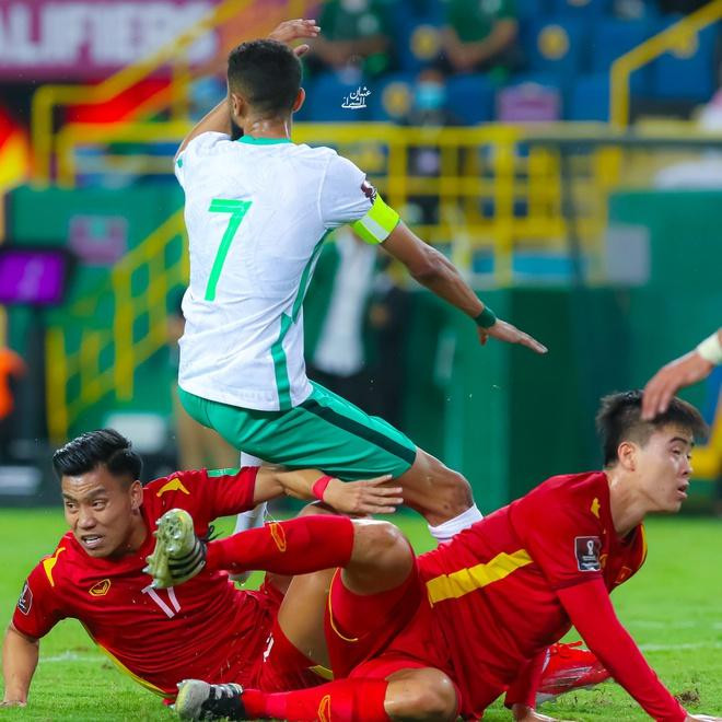 Kết quả trận đấu đã khác nếu không có tình huống thổi phạt 11m bị đánh giá là nặng tay của trọng tài Ilgiz với đội tuyển Việt Nam?