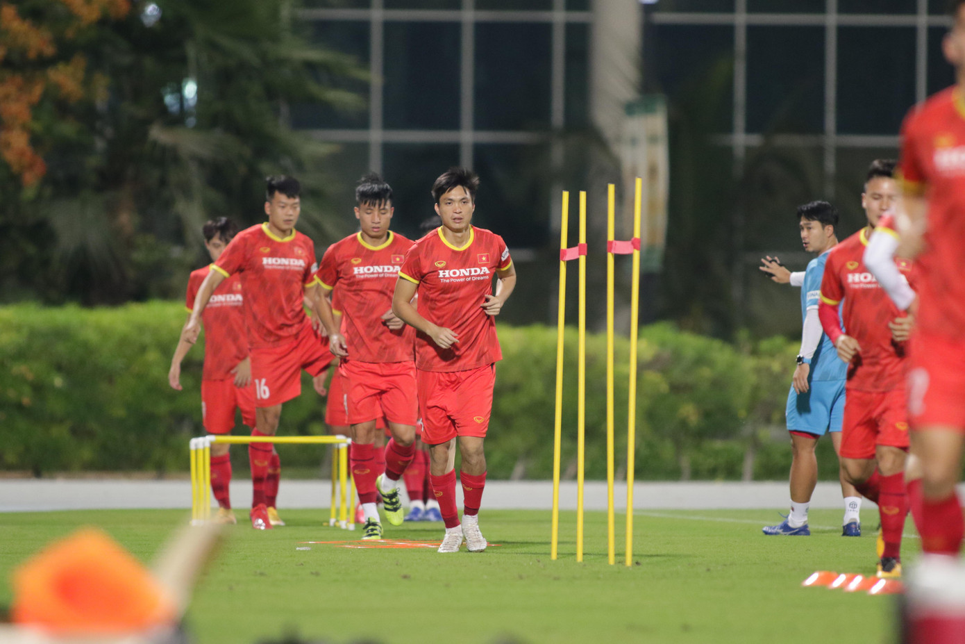 Tuấn Anh có thể trở thành nhân tố quan trọng bậc nhất ở hàng tiền vệ đội tuyển Việt Nam. Kỹ thuật, lối chơi thông minh và khả năng thoát pressing "cực đỉnh" của Tuấn Anh sẽ giúp tuyển Việt Nam giảm sức ép trước những đối thủ chơi áp sát.