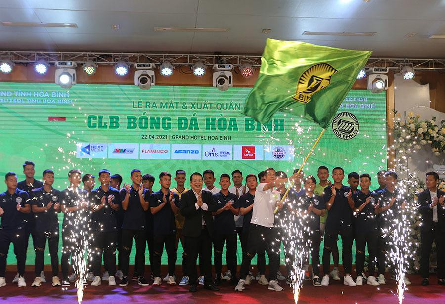 Hoà Bình FC gây chú ý khi đưa về cựu danh thủ Lê Quốc Vượng giữ ghế HLV trưởng đội bóng