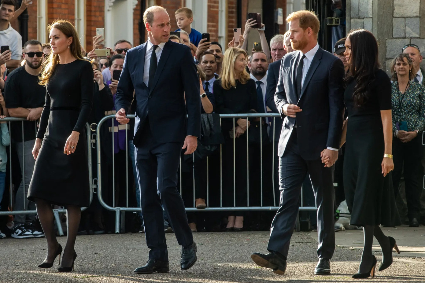 William - Kate và Harry - Meghan xuất hiện cùng nhau sau khi Nữ hoàng Elizabeth qua đời. Ảnh: Getty Images.