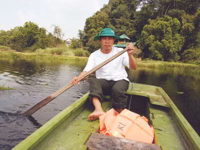 Kiểm lâm VQG Cát Tiên tuần tra trên Bàu Sấu, cách nơi định làm dự án thủy điện ĐN 6&6A chỉ 12 km đường chim bay. Ảnh: QD
