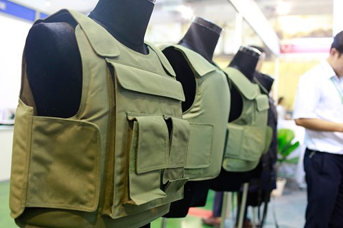 'Mục sở thị' hàng loạt khí tài của an ninh các nước ở Hà Nội ảnh 6