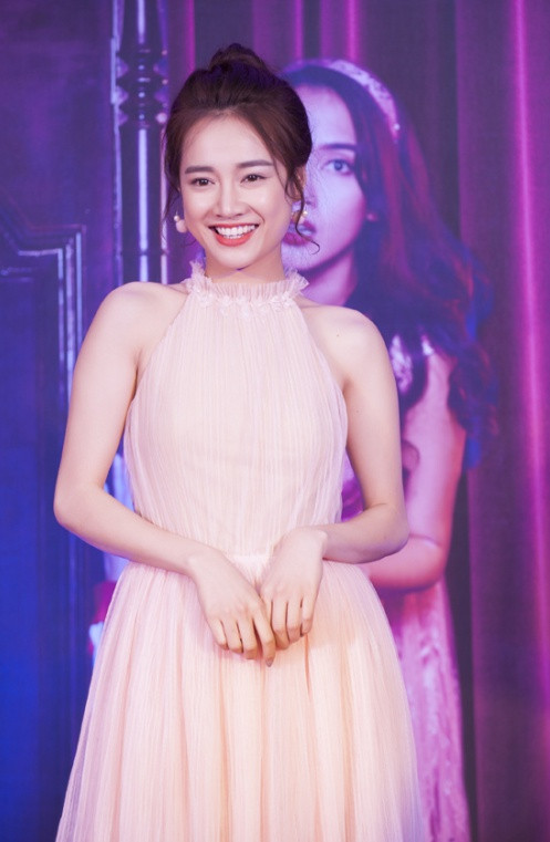 Nhã Phương đáp trả sâu cay chuyện tình yêu với Trường Giang ảnh 1