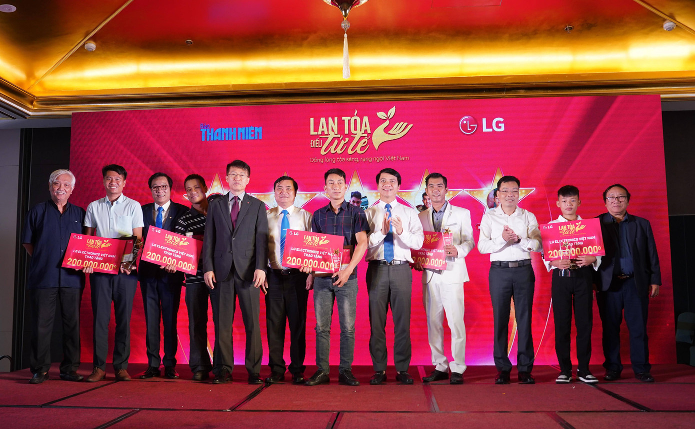 Năm cá nhân tiêu biểu “Lan tỏa điều tử tế” được vinh danh