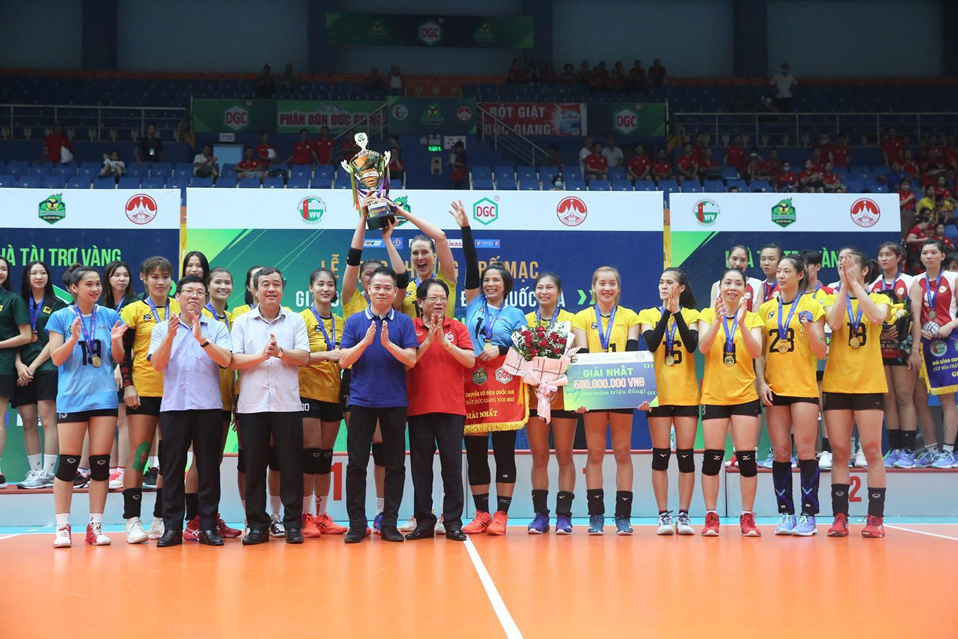 Thái Bình đăng quang ở bảng nữ