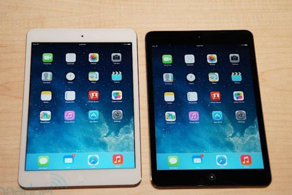 Giắc cắm tai nghe ở cạnh trên iPad Air