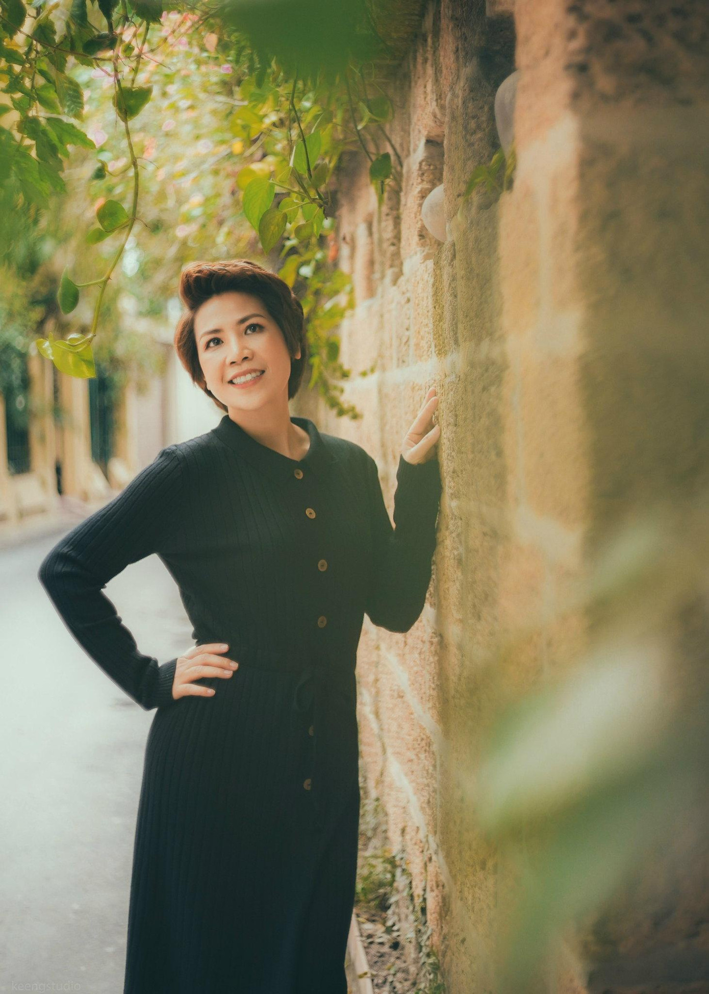 NSƯT Hồng Vy- Ảnh: Đỗ Quang Cường NSƯT Hồng Vy- Ảnh: Đỗ Quang Cường