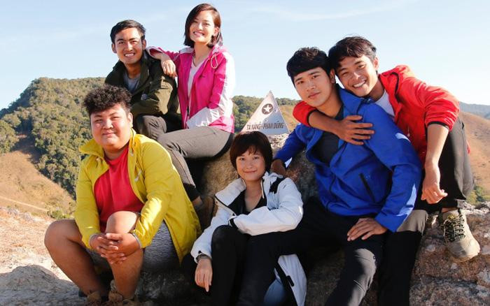 Nhóm bạn lên núi để cãi nhau trong phim