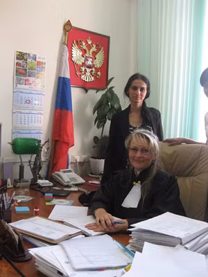 Thẩm phán và thư ký