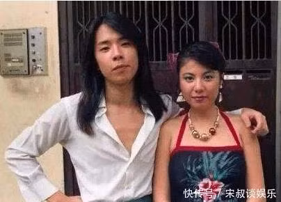 Sau cái chết của Huỳnh Gia Câu, Lâm Sở Kỳ luôn nhốt mình ở trong nhà và không giao tiếp với thế giới bên ngoài.