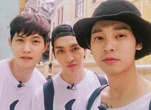 Trong quá khứ, Choi Tae-Joon từng bị nghi là thành viên của sự cố 'phòng chat nhóm Jung Joon-Young' vào năm 2019, do là bạn thân của Jung Joon-Young và Lee Jong-Hyun. Kết luận của cơ quan điều tra vào thời điểm đó, đã tiết lộ rằng Choi Tae-joon không có trong phòng nhóm. Trong quá khứ, Choi Tae-Joon từng bị nghi là thành viên của sự cố 'phòng chat nhóm Jung Joon-Young' vào năm 2019, do là bạn thân của Jung Joon-Young và Lee Jong-Hyun. Kết luận của cơ quan điều tra vào thời điểm đó, đã tiết lộ rằng Choi Tae-joon không có trong phòng nhóm.