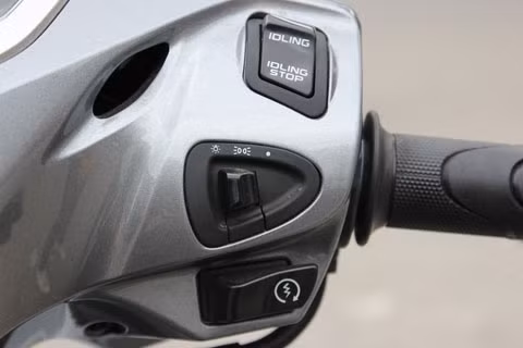 Idling Stop trên Lead mới