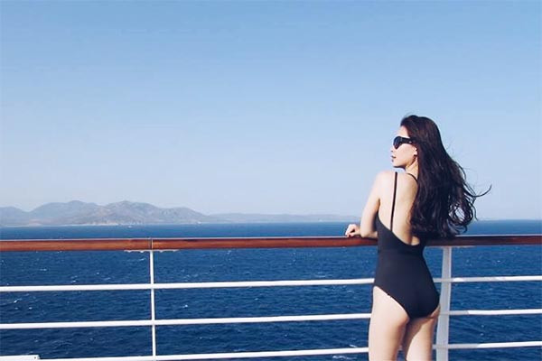 Bản tin Hoa Hậu: Kỳ Duyên, Tú Anh ‘đốn tim’ fan với cử chỉ đáng yêu ảnh 15