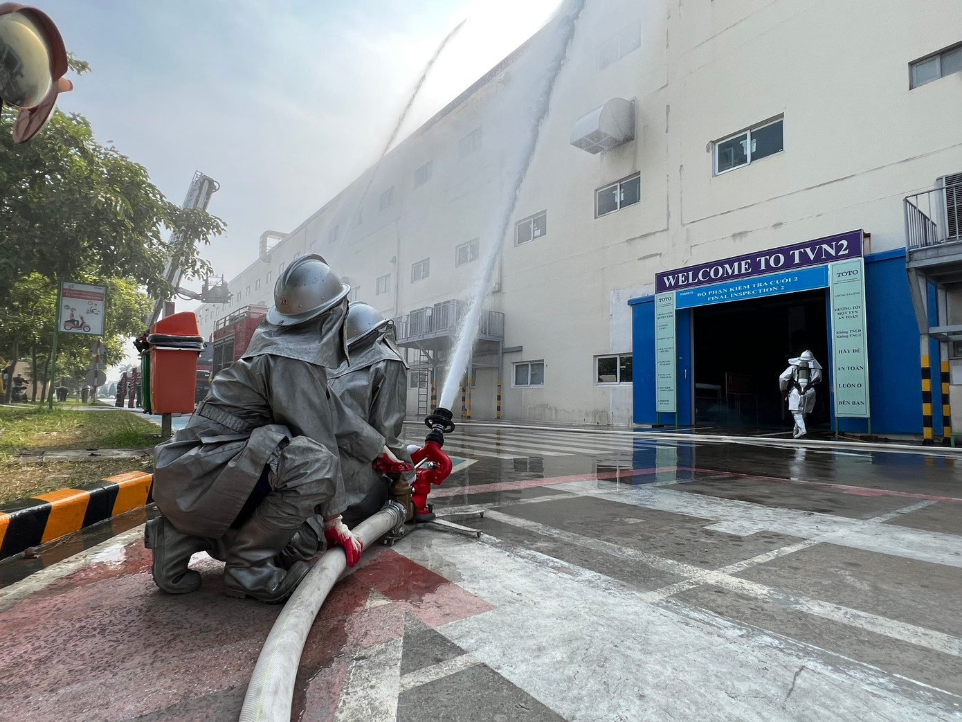 Tình huống giả định, tại khu vực lò nung của nhà máy, khí gas bị rò rỉ ra môi trường xung quanh gặp ngọn lửa trong quá trình nung sản phẩm gây cháy, nổ.