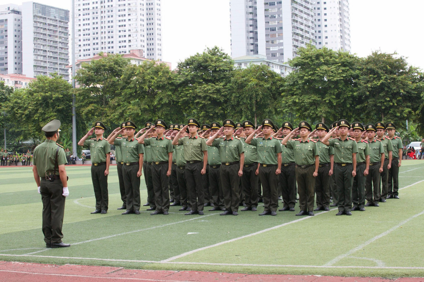 Các phần thi là những nội dung thiết thực, quan trọng mà điều lệnh Công an nhân dân yêu cầu mọi cán bộ, chiến sĩ thường xuyên thực hiện trong quá trình công tác, học tập, sinh hoạt và khi tiếp xúc giải quyết công việc với các cơ quan, tổ chức và cá nhân.