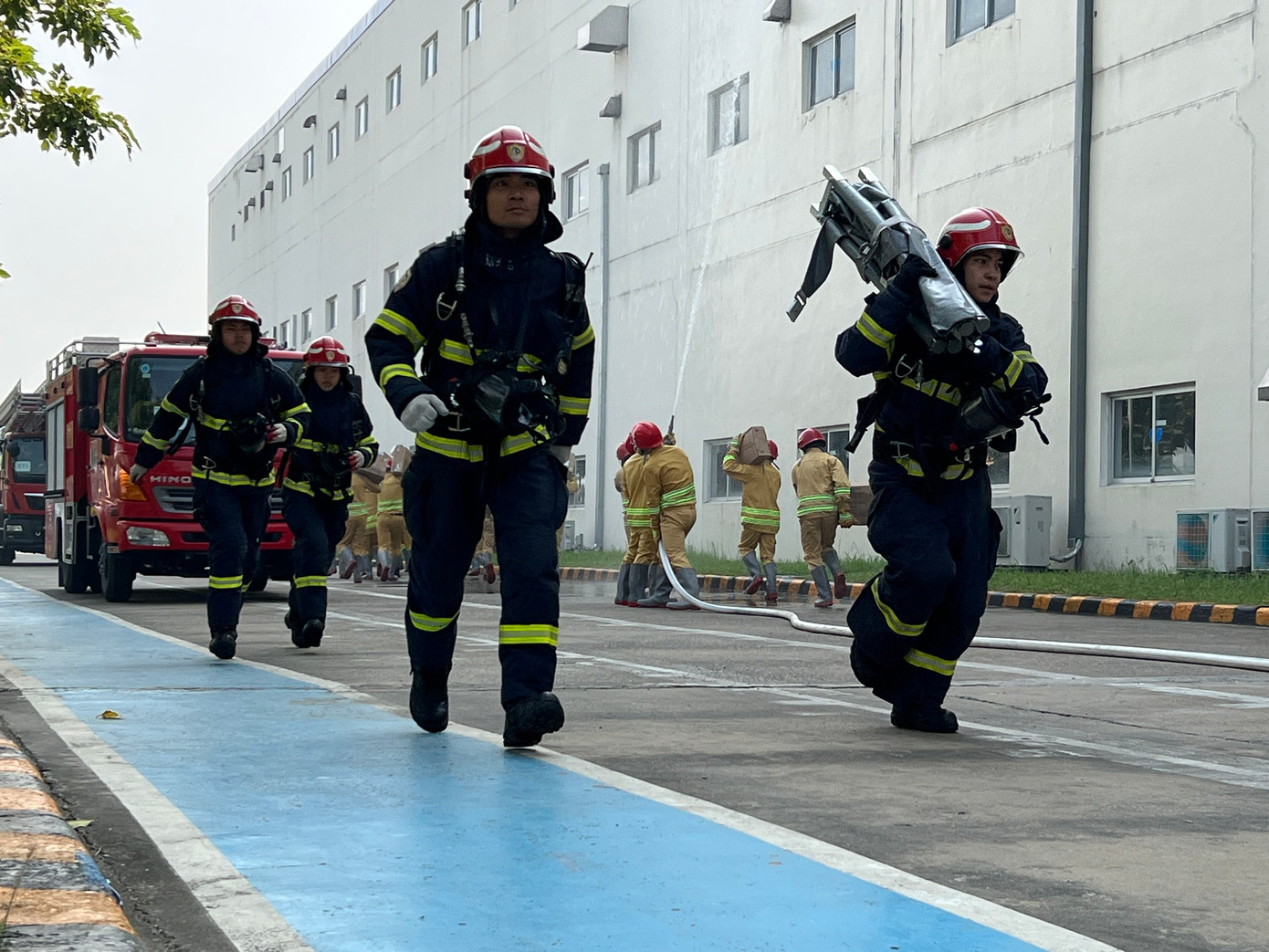 Ngày 19/10, Công an thành phố Hà Nội tổ chức diễn tập PCCC&amp;CNCH quy mô lớn, với sự tham gia của nhiều lực lượng tại khu công nghiệp Thăng Long, xã Kim Chung, huyện Đông Anh, Hà Nội. Có hơn 800 người tham gia gồm lực lượng PCCC, CSCĐ cùng phương tiện kỹ thuật hiện đại trên diện tích mặt bằng rộng tới hơn 70.000 m2.