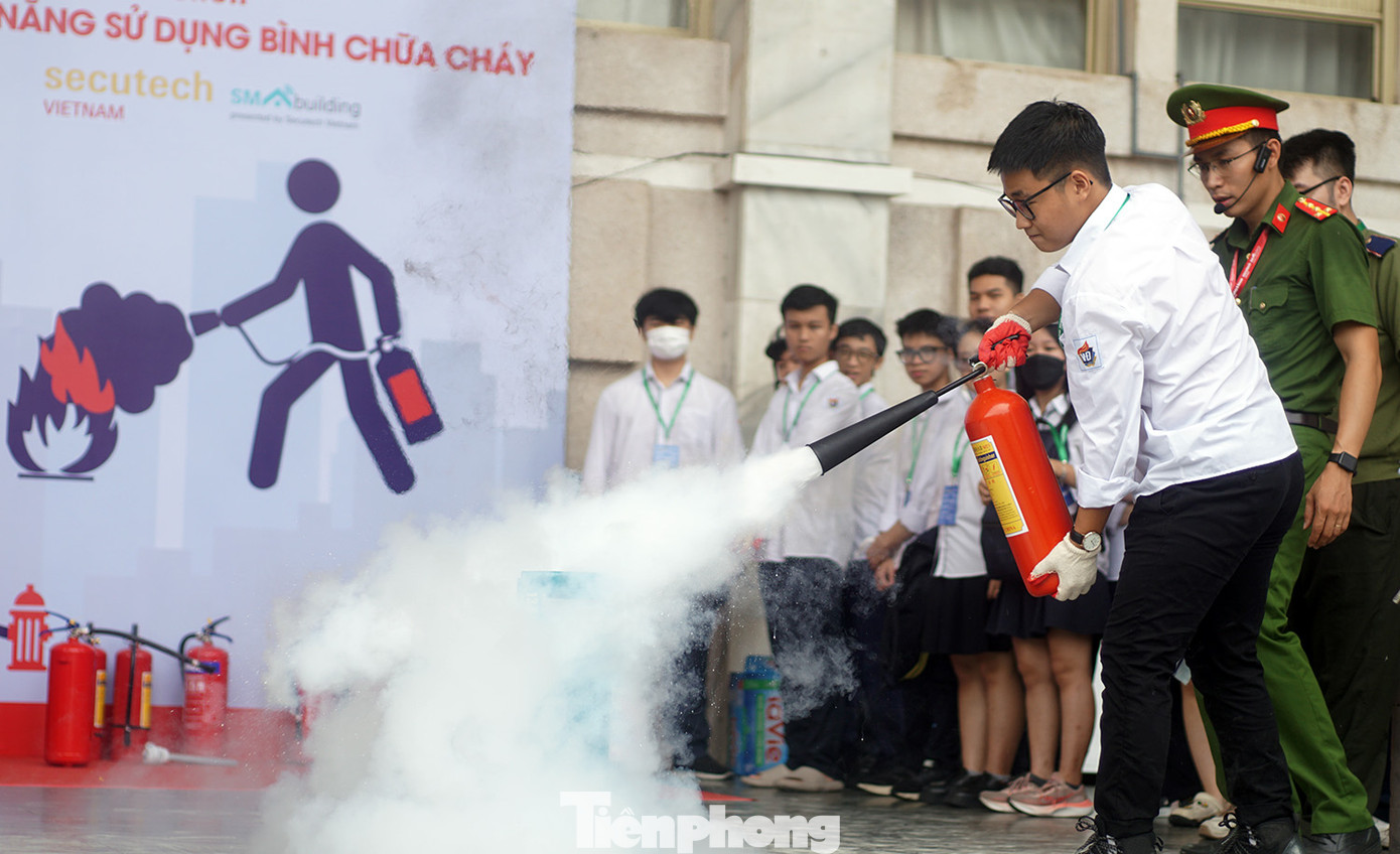 Đối tượng tham gia là người dân, học sinh, sinh viên. Ảnh: Thanh Hà