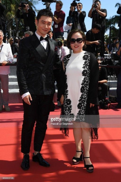 Choáng với nghệ sĩ vô danh hoá Michael Jackson lên thảm đỏ Cannes ảnh 18