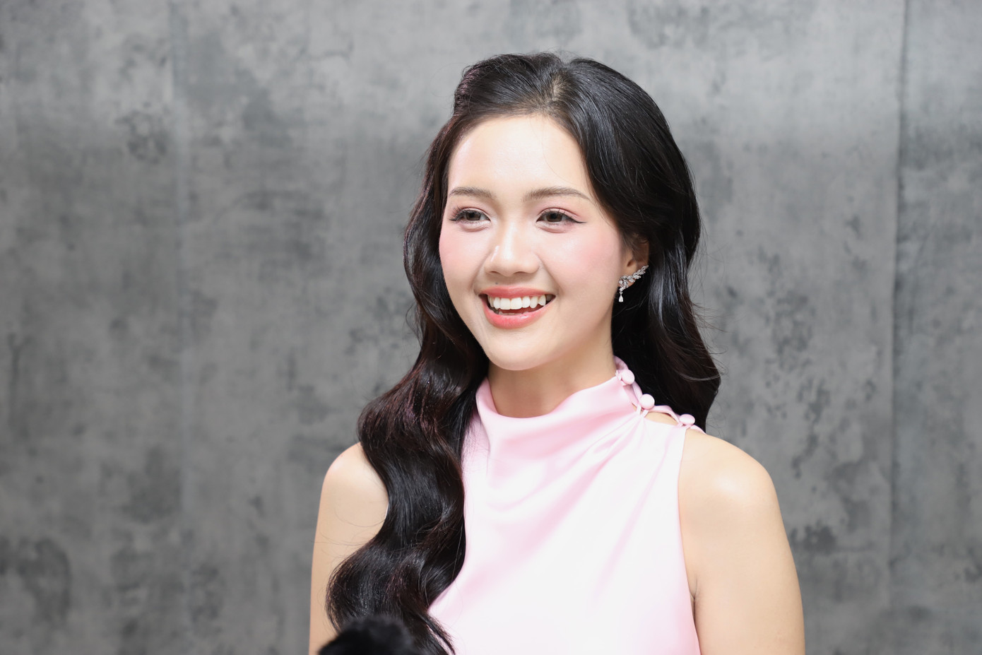 Những lúc áp lực, Mỹ Vân nói cô lựa chọn khóc để giải tỏa.