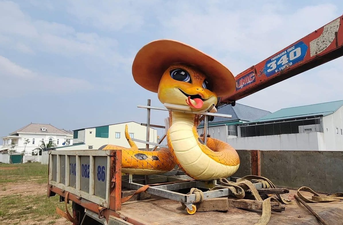 Rắn đội mũ ở Quảng Trị.