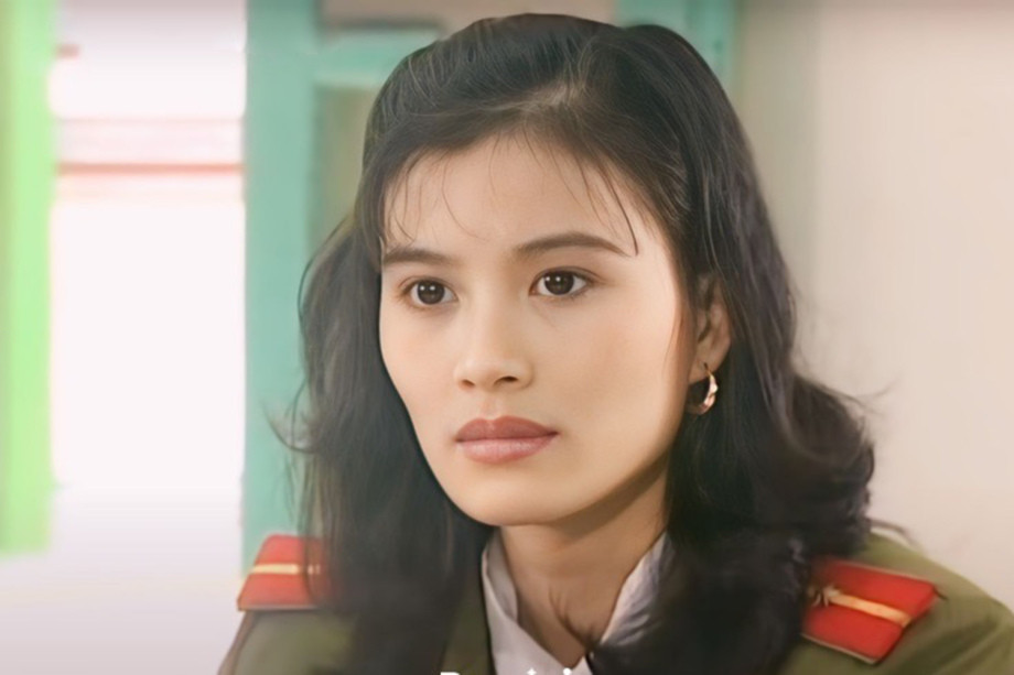 Diễn viên Võ Hoài Nam, Hoa Thúy vào vai chiến sĩ công an. Diễn viên Võ Hoài Nam, Hoa Thúy vào vai chiến sĩ công an.