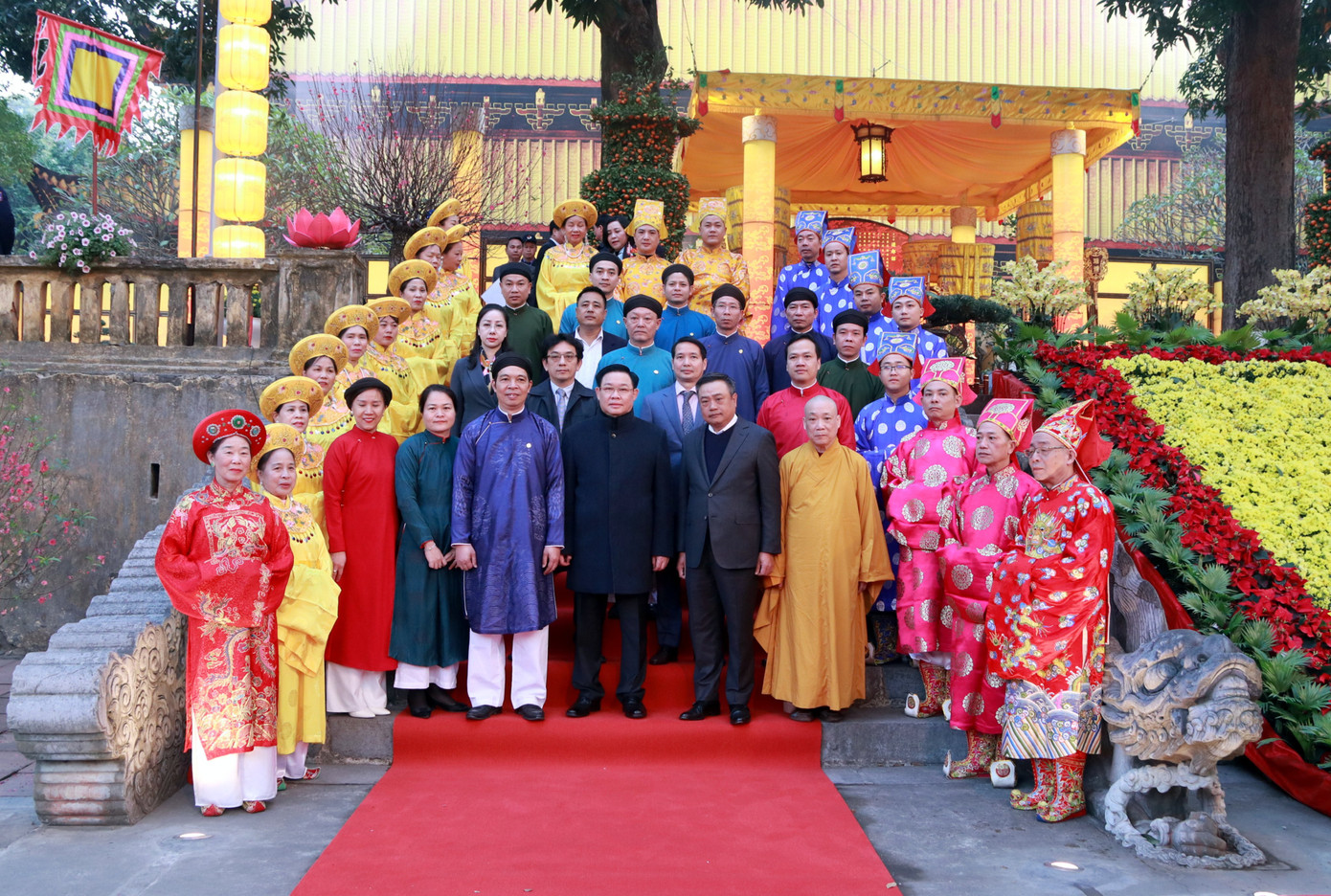 Sáng 30/1/2023 (mùng 9 tháng Giêng năm Quý Mão), Trung tâm Bảo tồn di sản Thăng Long - Hà Nội và Hội Di sản văn hóa Thăng Long - Hà Nội tổ chức lễ dâng hương, khai xuân tưởng nhớ các bậc tiên đế, bậc hiền tài có công với nước. Sáng 30/1/2023 (mùng 9 tháng Giêng năm Quý Mão), Trung tâm Bảo tồn di sản Thăng Long - Hà Nội và Hội Di sản văn hóa Thăng Long - Hà Nội tổ chức lễ dâng hương, khai xuân tưởng nhớ các bậc tiên đế, bậc hiền tài có công với nước.