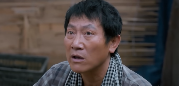 Lưu bức xúc vì con trai bị coi thường. Ảnh: CMH.