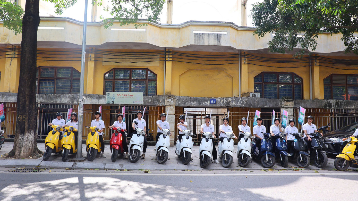 Với mục tiêu để Ngày Thẻ Việt Nam lan tỏa sâu rộng hơn nữa, Ban tổ chức quyết định dịch chuyển địa điểm tổ chức quay trở lại Sân vận động ĐH Bách Khoa Hà Nội - khu vực tập trung đông đảo các trường đại học, hứa hẹn thu hút đông đảo người trải nghiệm trong chuỗi hai ngày hoạt động của Ngày Thẻ Việt Nam 2024 - Sóng Festival (5-6/10).